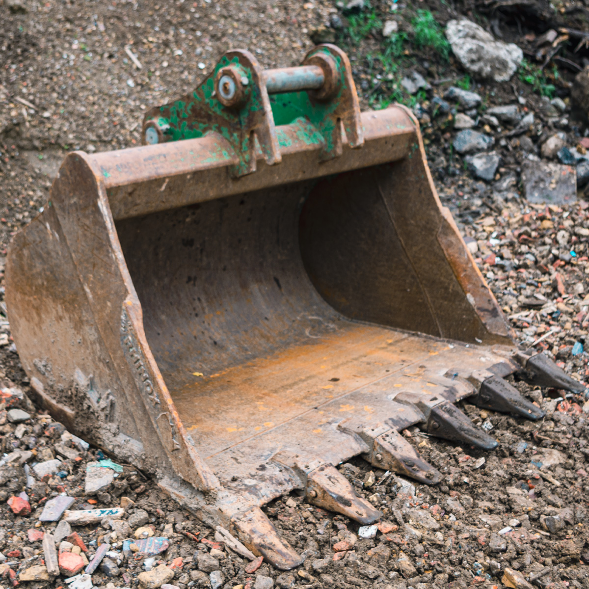 60 Digging Bucket Product Image