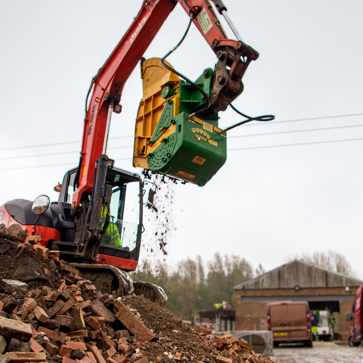 CB-0713 Crusher Bucket In Action