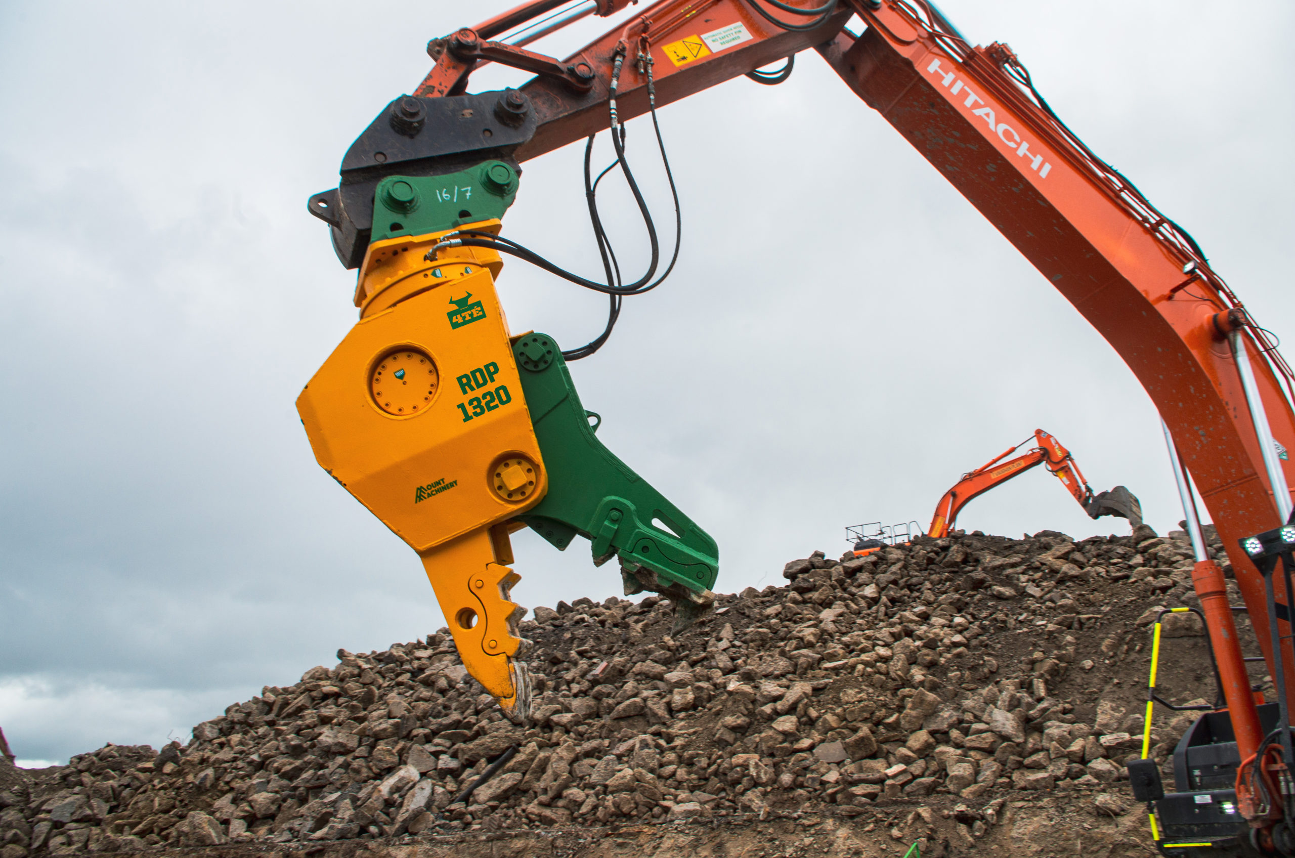 Rotating Pulveriser For 30T Excavator (RDP-1320)_3369_EDIT